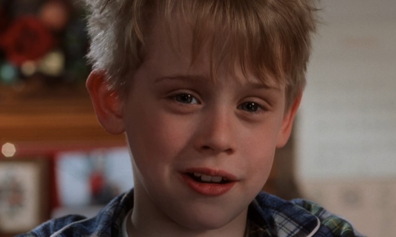 Scena iz filma "Sam u kući"